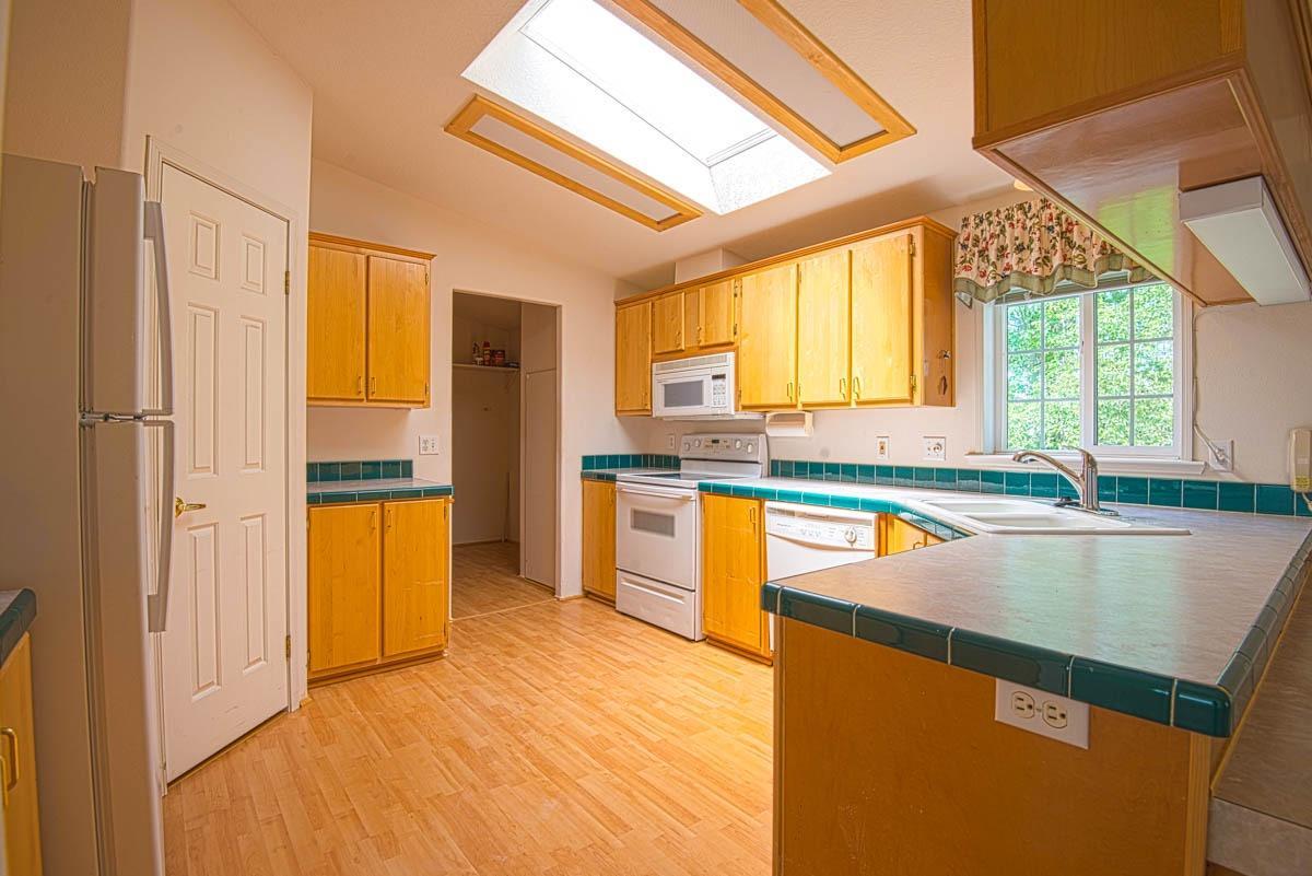 511 Deer Creek Road Selma, OR 97538 - Photo 10 of 21 Additional Photo