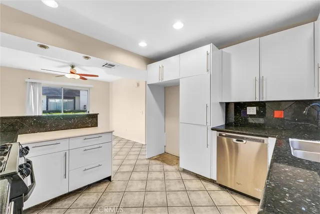 $380,000 | 1077 South Santo Antonio Drive, Unit 39, Colton, CA 92324
