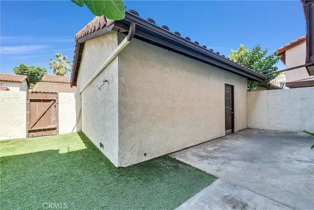 $380,000 | 1077 South Santo Antonio Drive, Unit 39, Colton, CA 92324