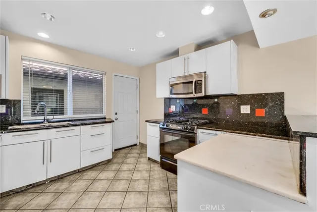 $380,000 | 1077 South Santo Antonio Drive, Unit 39, Colton, CA 92324