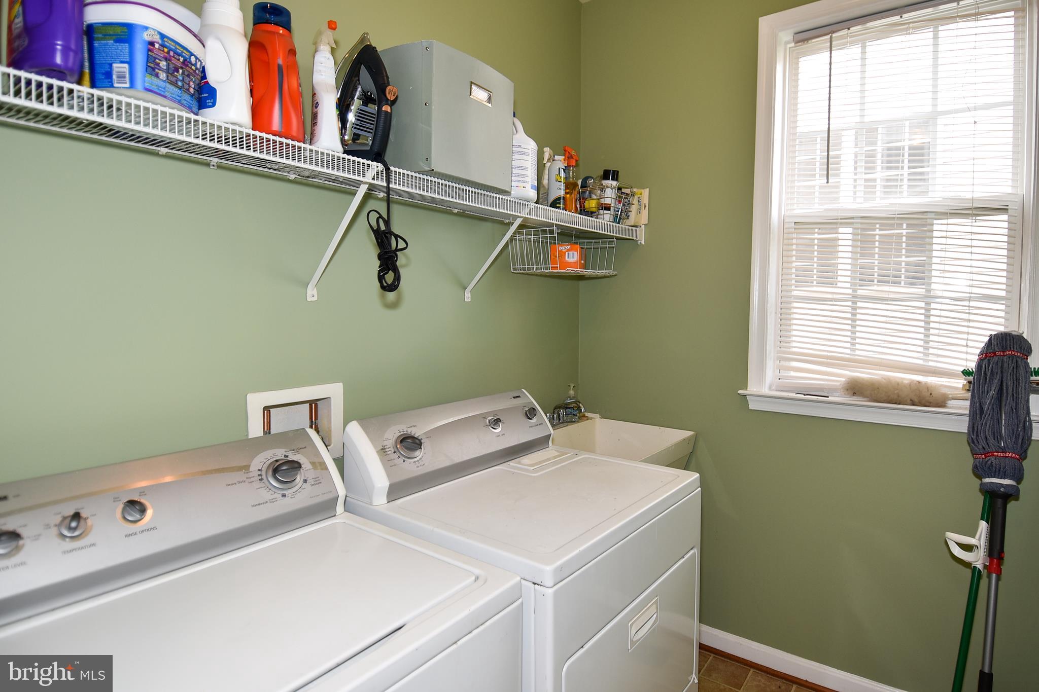 7512 Rio Grande Way Gainesville, VA 20155 - Photo 17 of 41 Gallery Image 17