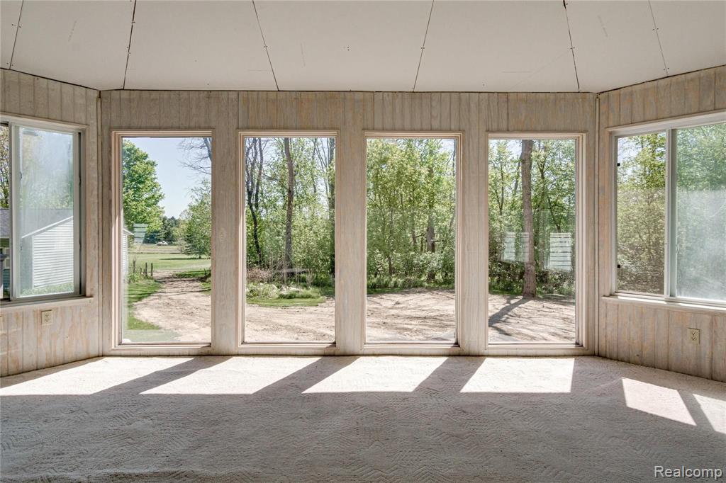 16355 Whitaker Road Linden, MI 48451 - Photo 12 of 31