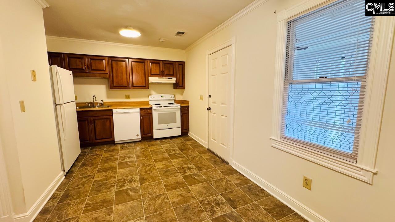 107 Manor View Court, Unit D Columbia, SC 29209 - Photo 4 of 16