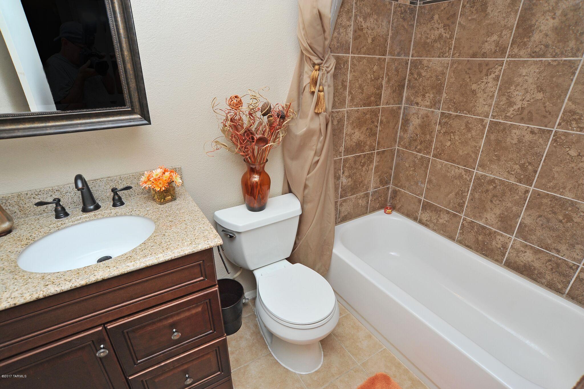 3881 West Massingale Road Tucson, AZ 85741 - Photo 8 of 17 Gallery Image 8
