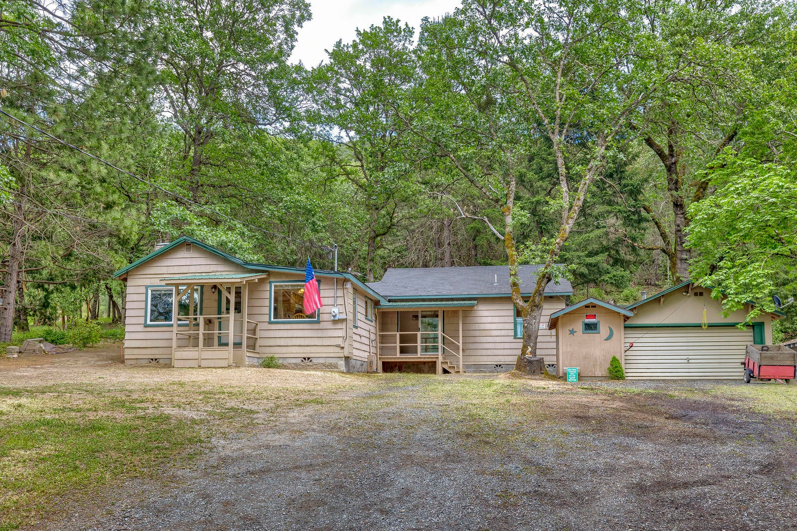 5124 North River Road Gold Hill, OR 97525 - Photo 1 of 26 A