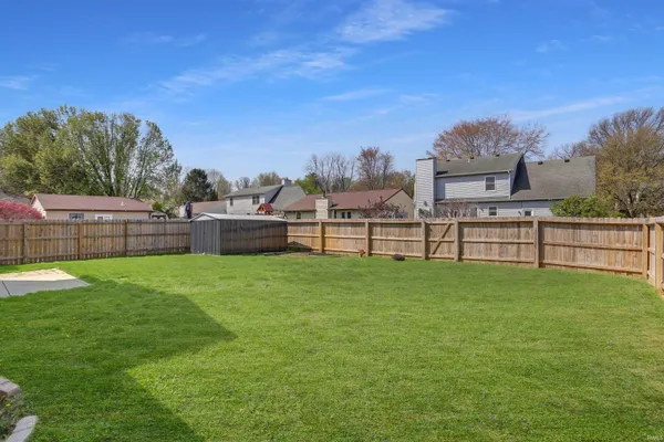 $275,000 | 655 Bonnie View Drive, Evansville, IN 47715