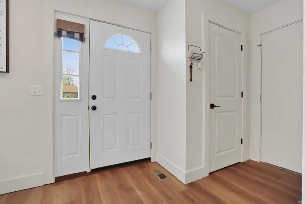 $275,000 | 655 Bonnie View Drive, Evansville, IN 47715