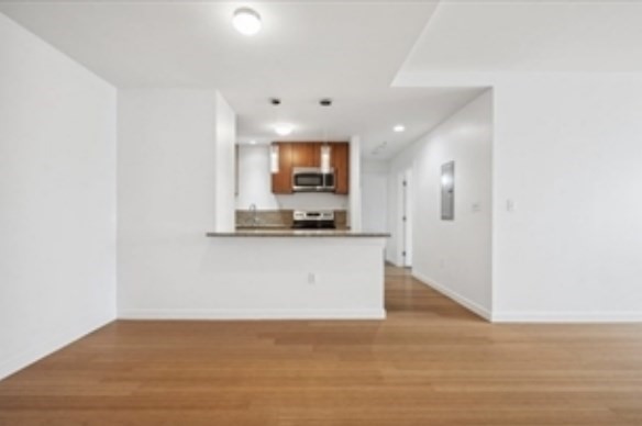 16 Miner Street, Unit 403 Boston, MA 02215 - Photo 10 of 25