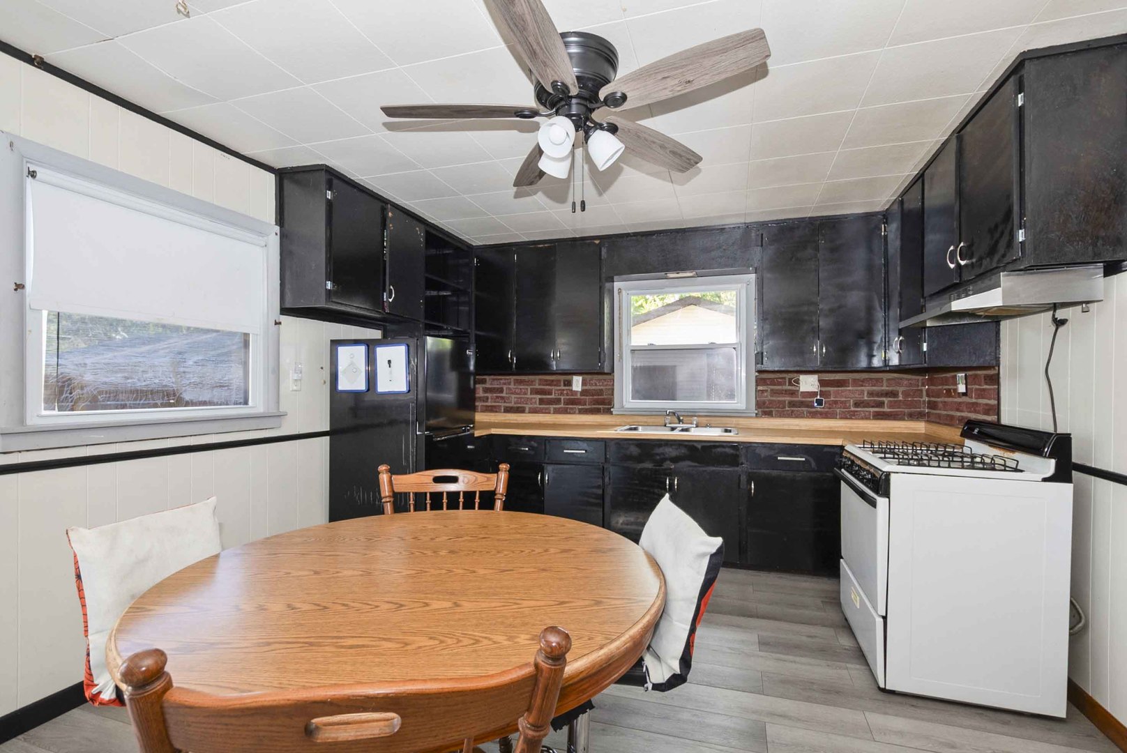 2116 Hanover Avenue Joliet, IL 60433 - Photo 5 of 16