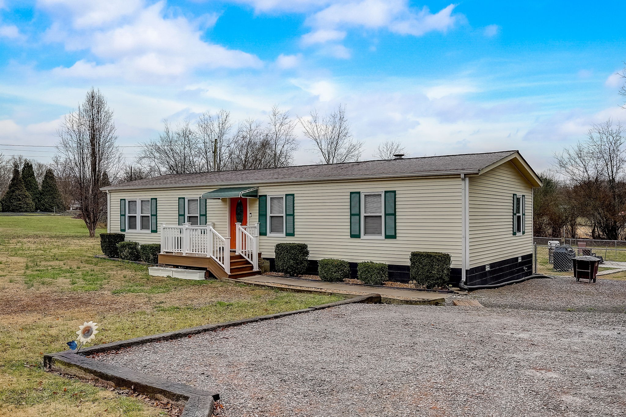 1172 Poplar Ridge Road Chapmansboro, TN 37035 - Photo 6 of 62 Gallery Image 6