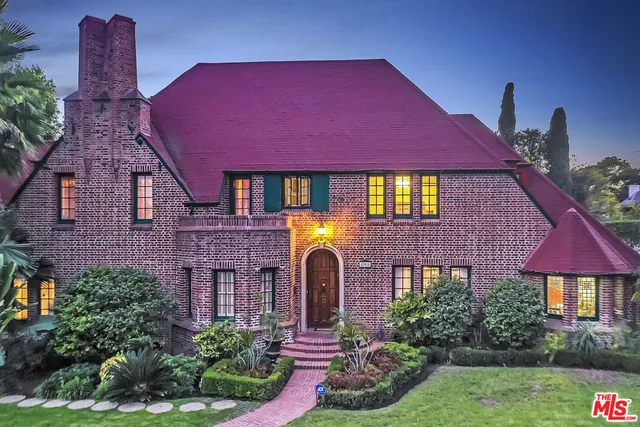 $18,000 | 805 North Bedford Drive, Beverly Hills, CA 90210