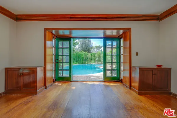 $18,000 | 805 North Bedford Drive, Beverly Hills, CA 90210