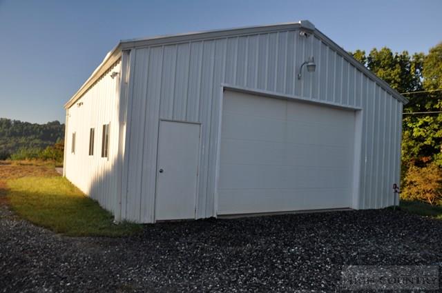 2376 Ridge Road Boone, NC 28607 - Photo 26 of 35 Gallery Image 26