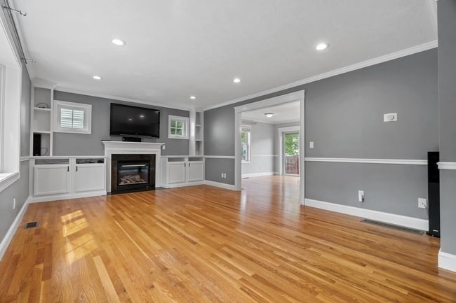 20 Woodlawn Road Randolph, MA 02368 - Photo 11 of 30 Gallery Image 11