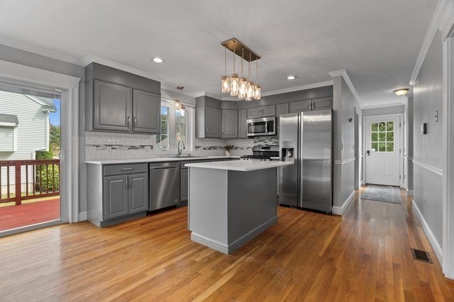 20 Woodlawn Road Randolph, MA 02368 - Photo 3 of 30 Gallery Image 3