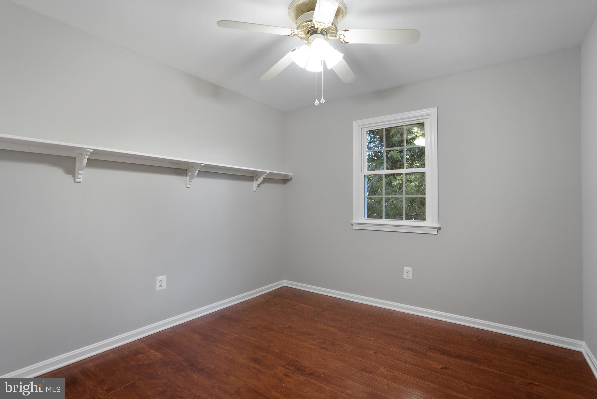 8814 Weems Road Manassas, VA 20110 - Photo 17 of 39 Gallery Image 17