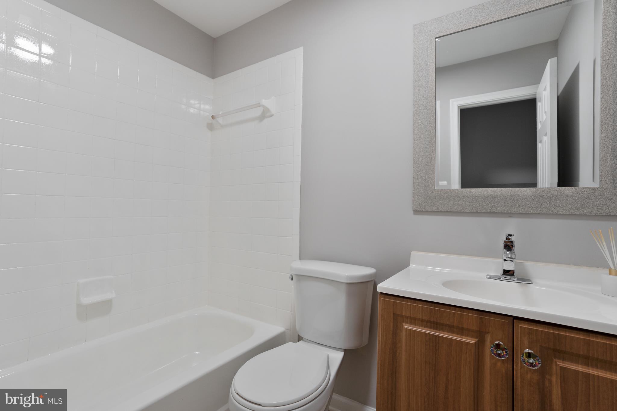 8814 Weems Road Manassas, VA 20110 - Photo 19 of 39 Gallery Image 19
