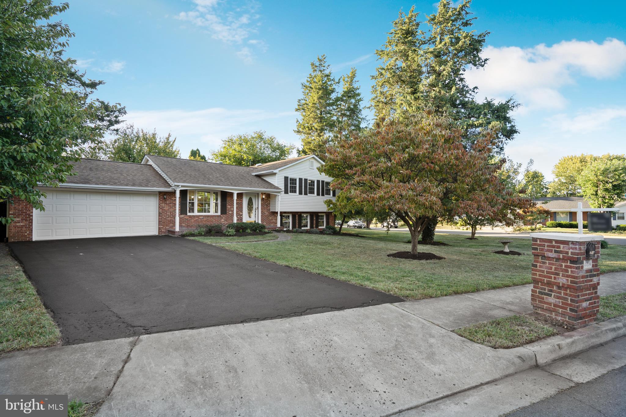 8814 Weems Road Manassas, VA 20110 - Photo 4 of 39 Gallery Image 4