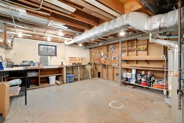 $450,000 | 105 King Lane, Des Plaines, IL 60016