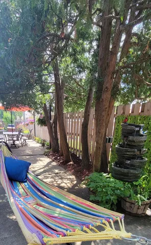 $450,000 | 105 King Lane, Des Plaines, IL 60016