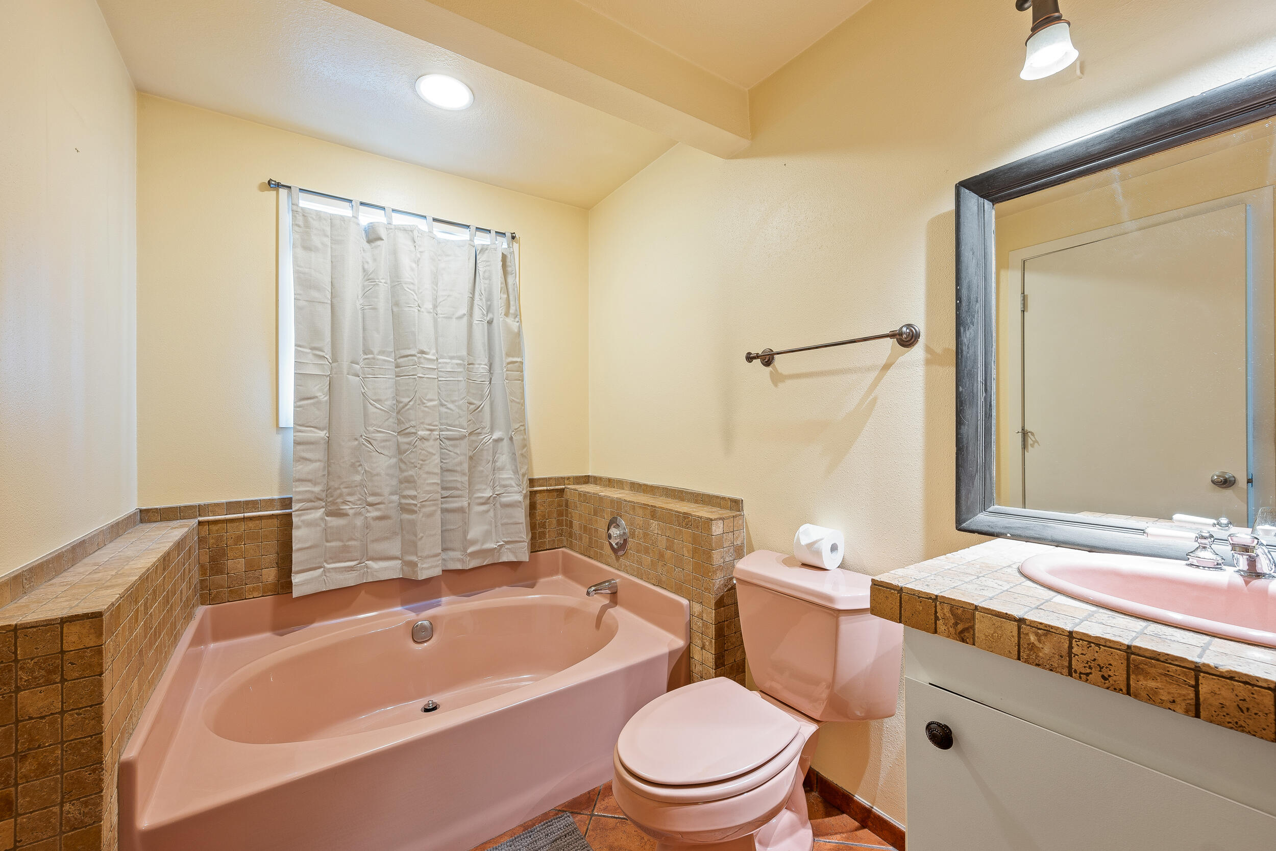 1050 Northeast Butler Market Road, Unit 2 Bend, OR 97701 - Photo 24 of 47 1050 ne butler market rd 2 - snowdrift v