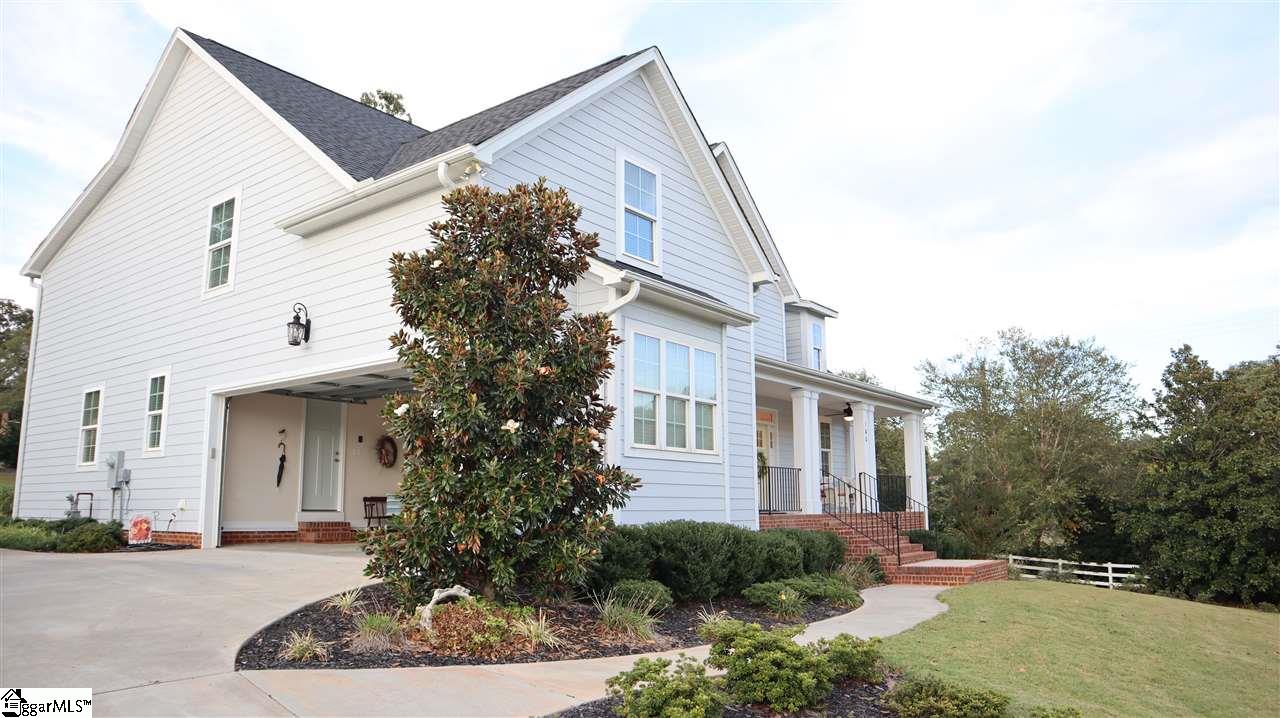 100 Lantern Ridge Drive Easley, SC 29642 - Photo 2 of 36 Gallery Image 2