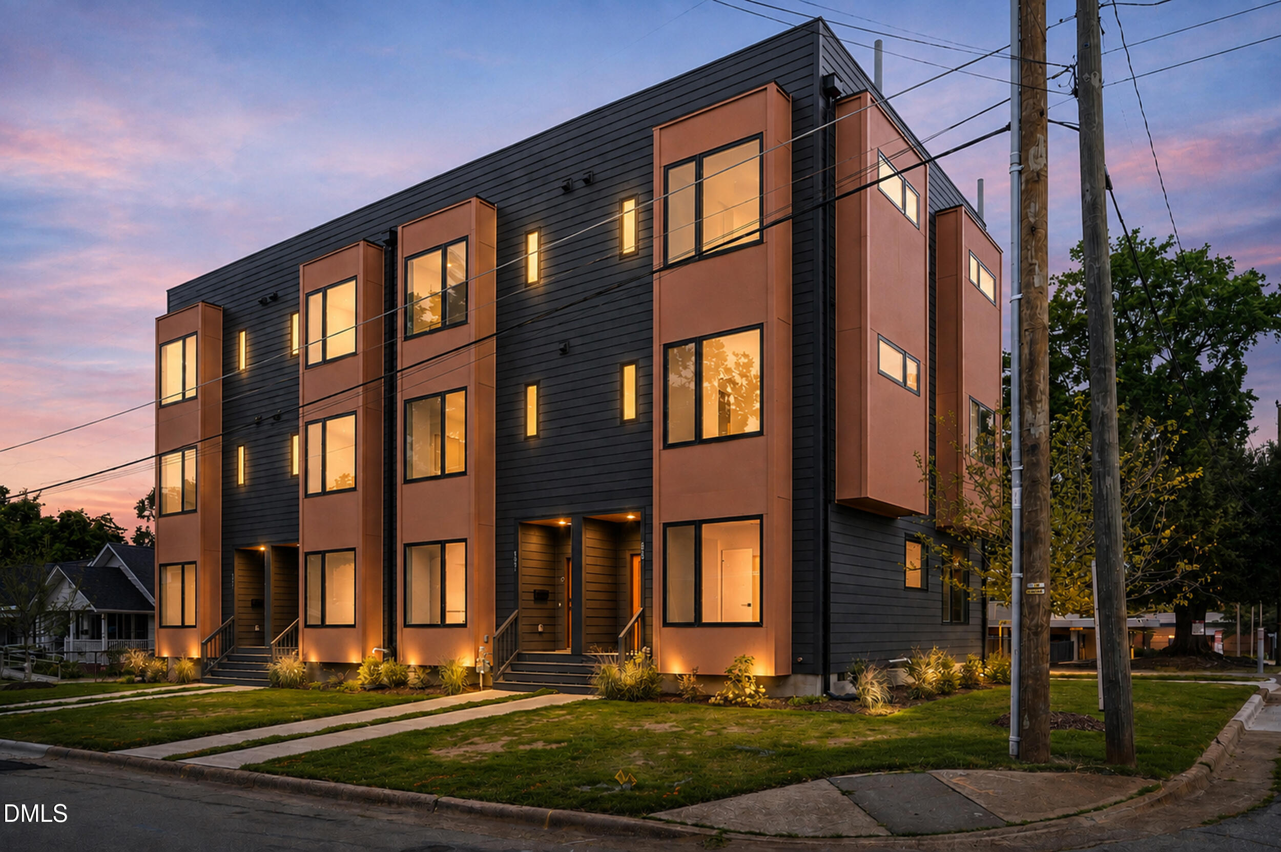 831 Cotton Place, Unit 101 Raleigh, NC 27601 - Photo 32 of 43 5_012_twilight