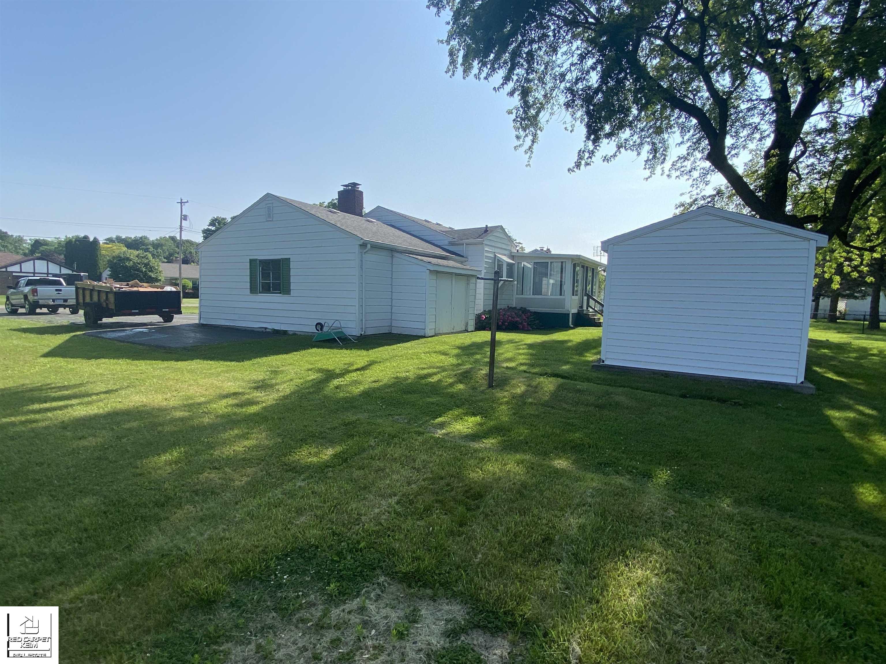 4292 Risedorph Street Burton, MI 48509 - Photo 28 of 30 50179257-921181d4-7448-4c78-87fe-603d9ceb9f12.JPG