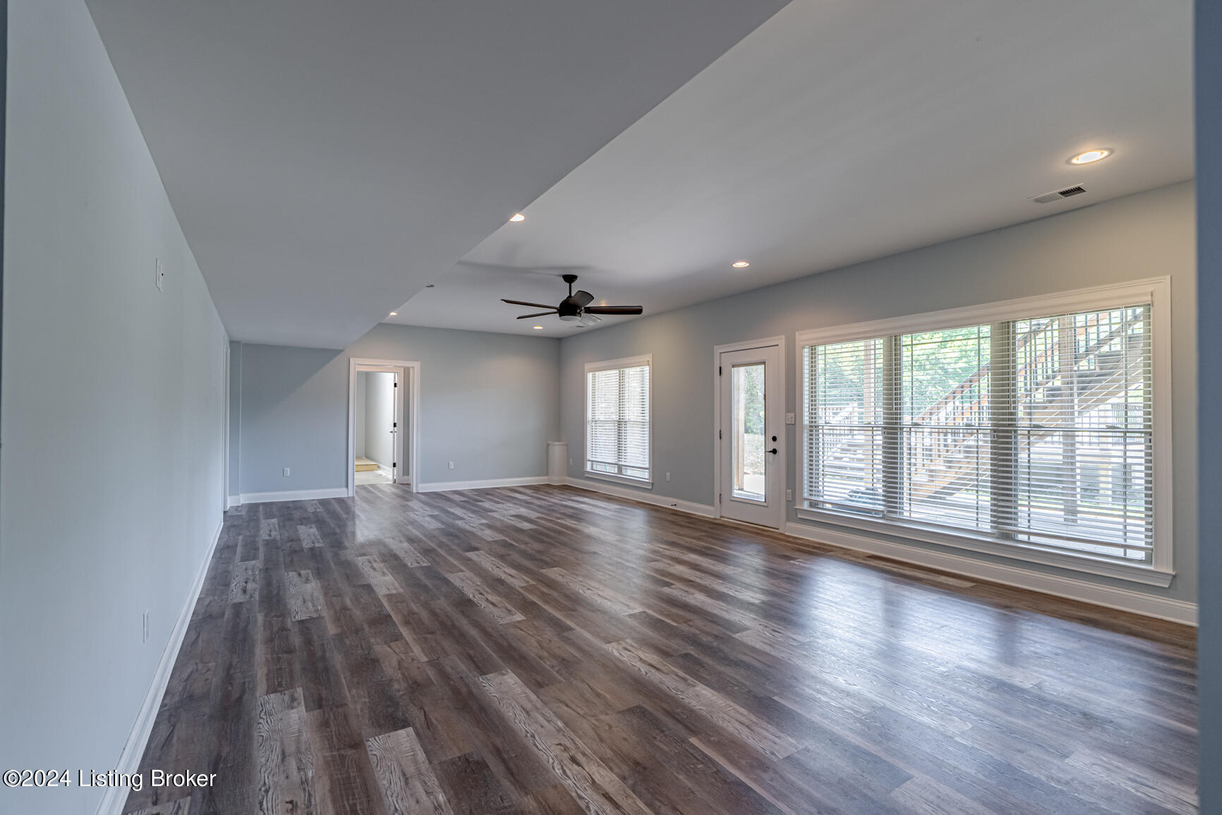 1519 Yoder Tipton Road Taylorsville, KY 40071 - Photo 47 of 114 Family room