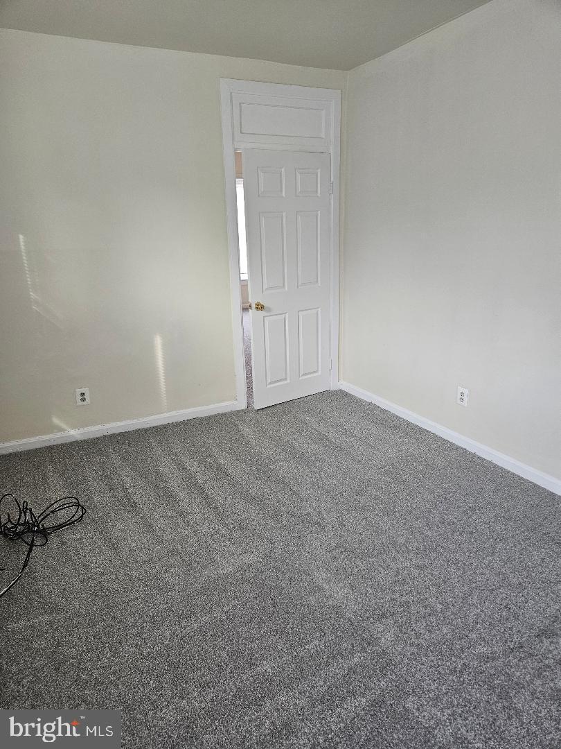 1635 U Street Southeast Washington, DC 20020 - Photo 19 of 33 Bright and inviting bedroom 4 awaits you.