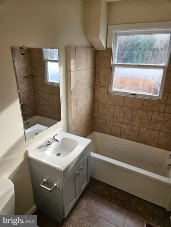 $410,000 | 1635 U Street Southeast, Washington, DC 20020
