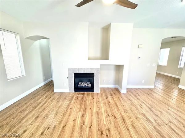 $1,925 | 10992 Scotch Rose Street, Henderson, NV 89052