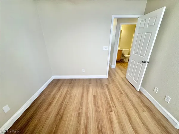 $1,925 | 10992 Scotch Rose Street, Henderson, NV 89052