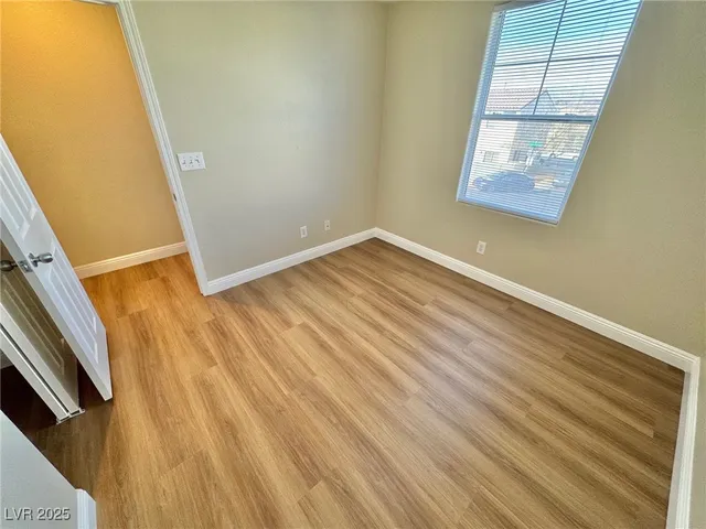 $2,050 | 10992 Scotch Rose Street, Henderson, NV 89052