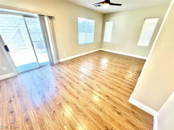 $1,925 | 10992 Scotch Rose Street, Henderson, NV 89052