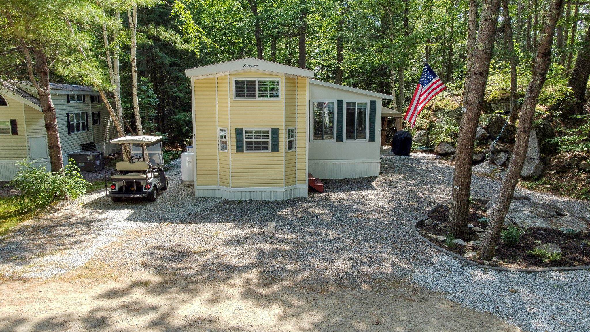 11 Ledges Road Holderness, NH 03245 - Photo 3 of 32