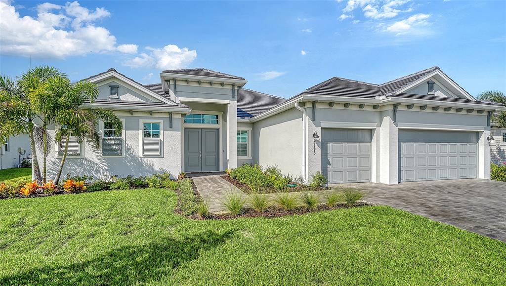 17285 Albatross Road Venice, FL 34293 - Photo 3 of 91 Gallery Image 3