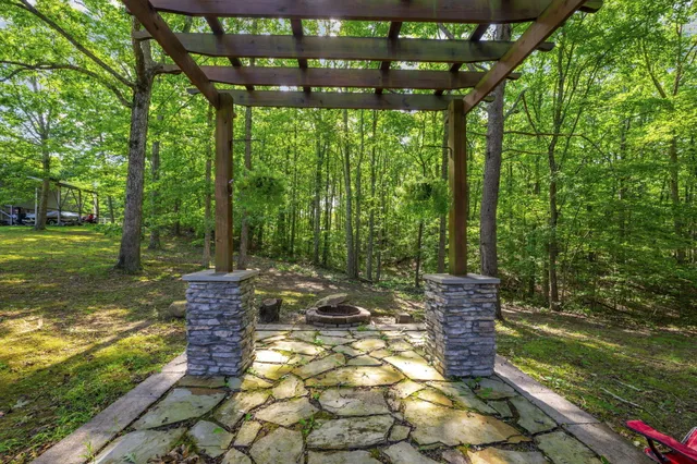 $535,000 | 101 Snow Bird Lane, Graysville, TN 37338