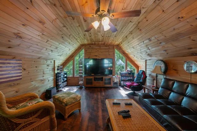 $535,000 | 101 Snow Bird Lane, Graysville, TN 37338