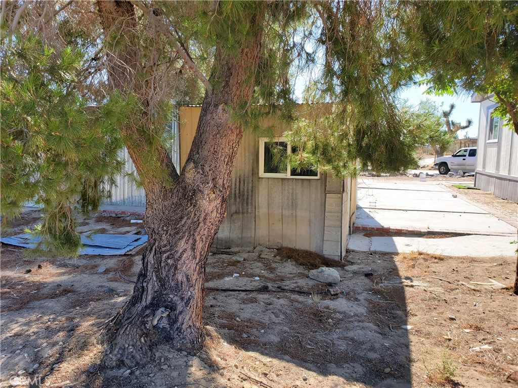 9870 Cody Road Lucerne Valley, CA 92356 - Photo 31 of 37