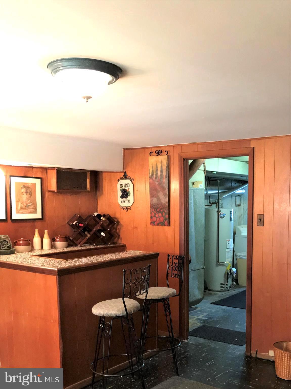 2844 Welsh Road Philadelphia, PA 19152 - Photo 19 of 24 Basement Bar