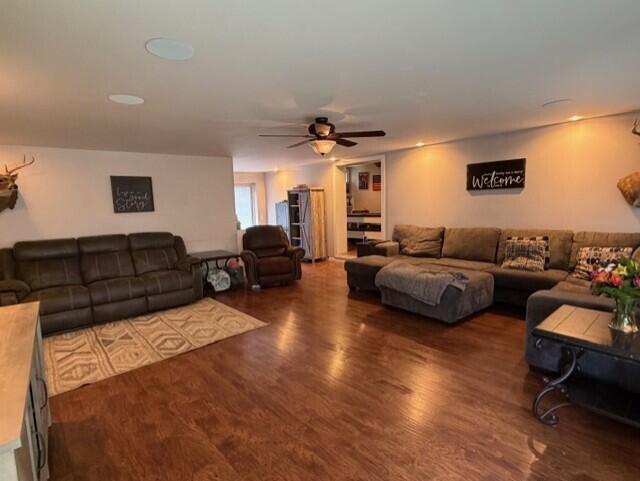 387 Left Penhook Road Harold, KY 41635 - Photo 6 of 18 7de5620a-962c-4c3c-bdd5-ec6a6ab69705