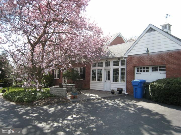 209 West Rose Valley Road Wallingford, PA 19086 - Photo 19 of 19 Garage
