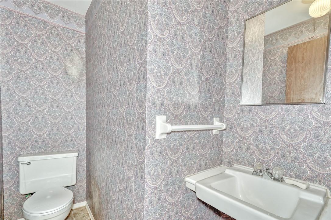 100 Rodney Lane Rochester, NY 14625 - Photo 10 of 50 1ST FLOOR HALF BATH