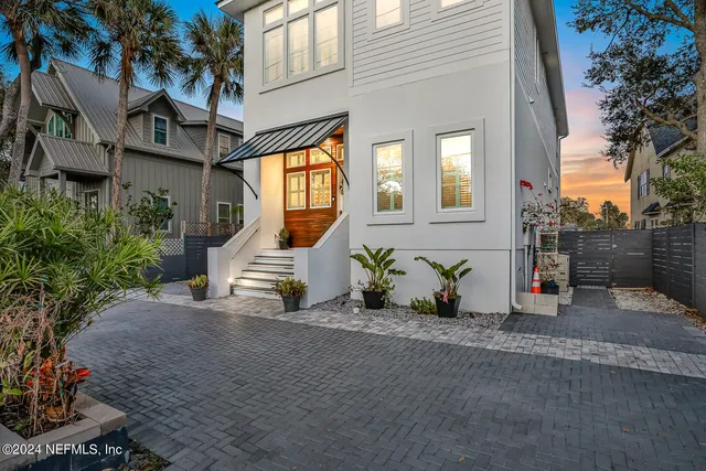 $1,649,500 | 143 Washington Street, St. Augustine, FL 32084