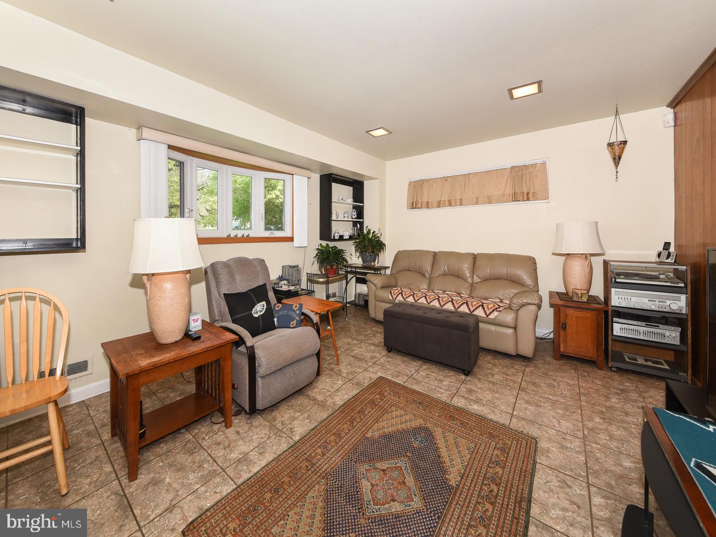 1500 Thornberry Road Wyncote, PA 19095 - Photo 9 of 40