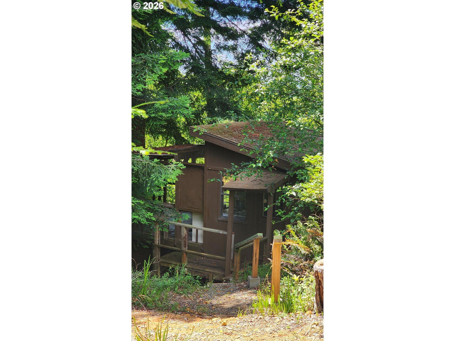 96422 Alder Ridge Road Brookings, OR 97415 - Photo 29 of 44 Utility Shed