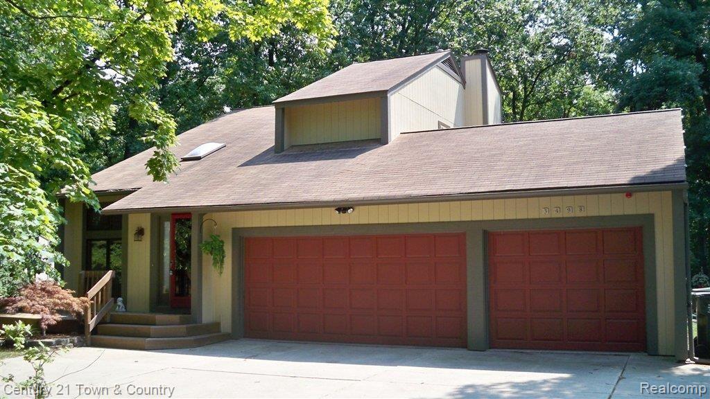 3498 Hazelton Avenue Rochester, MI 48307 - Photo 1 of 24 100_4749.JPG