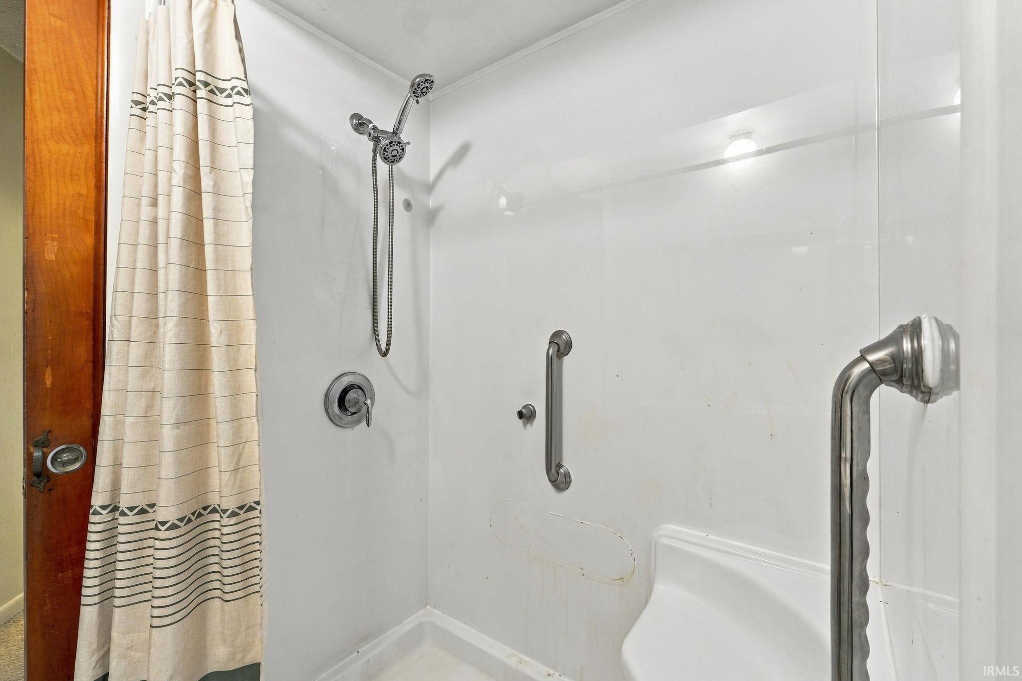1730 Lower Huntington Road Fort Wayne, IN 46819 - Photo 14 of 19 Gallery Image 14