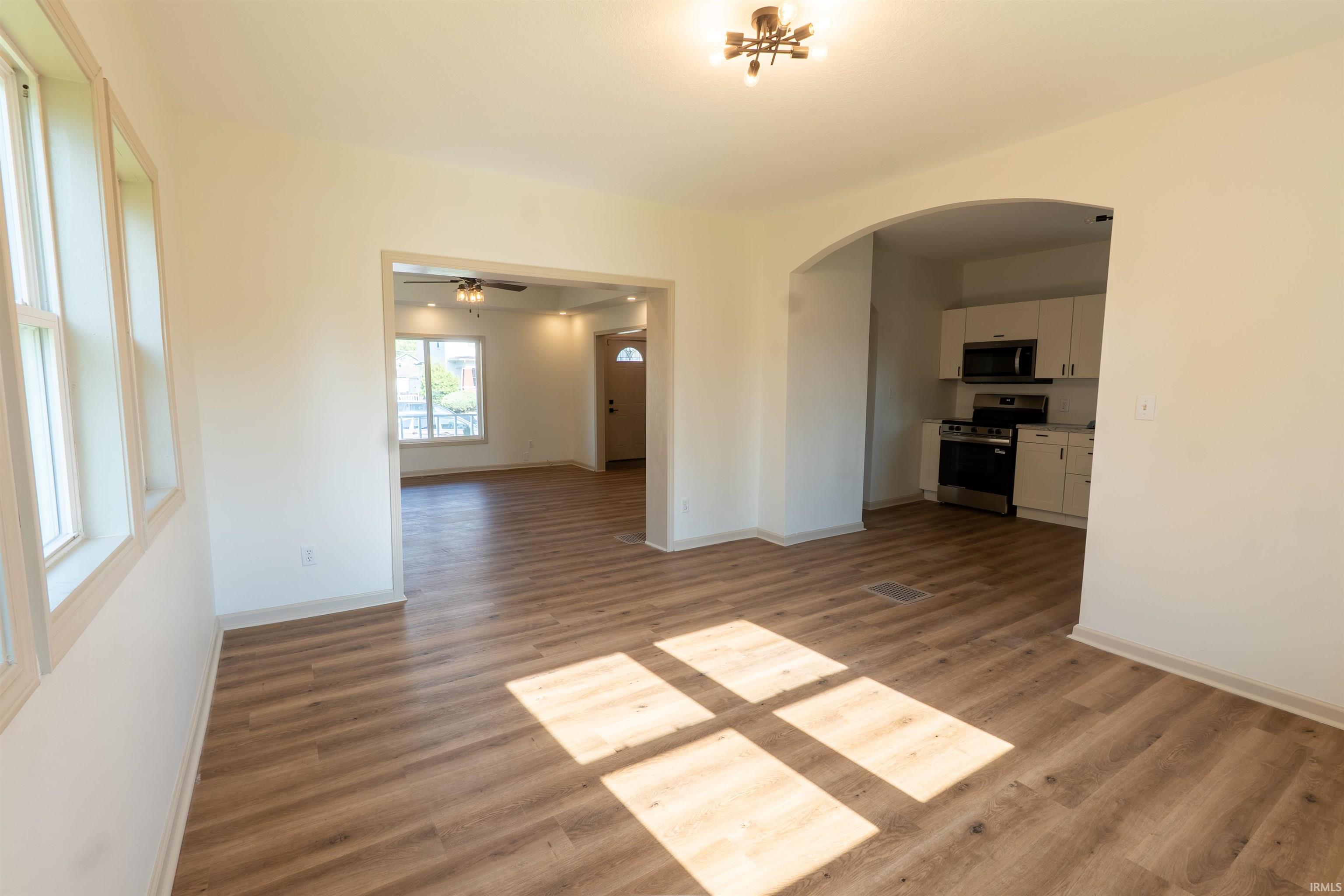 2916 Oliver Street Fort Wayne, IN 46806 - Photo 10 of 31